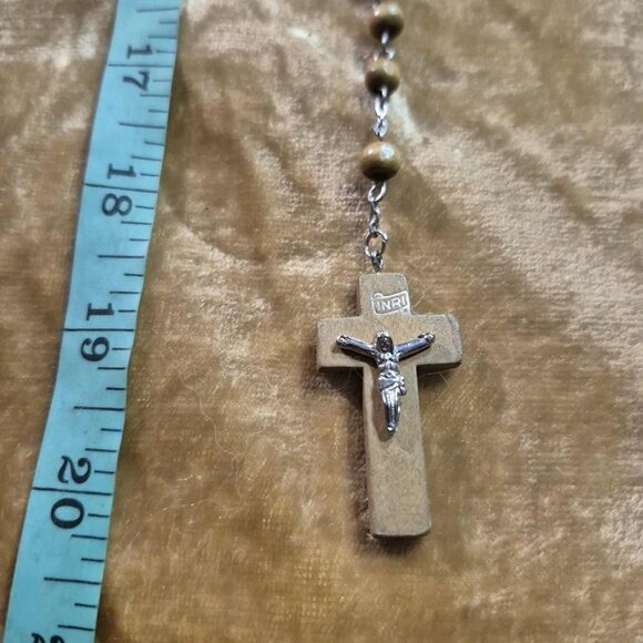RARE Vintage Wooden Rosary with Wood Beads, Silver Jesus Large Carved Cross - Picture 2 of 6